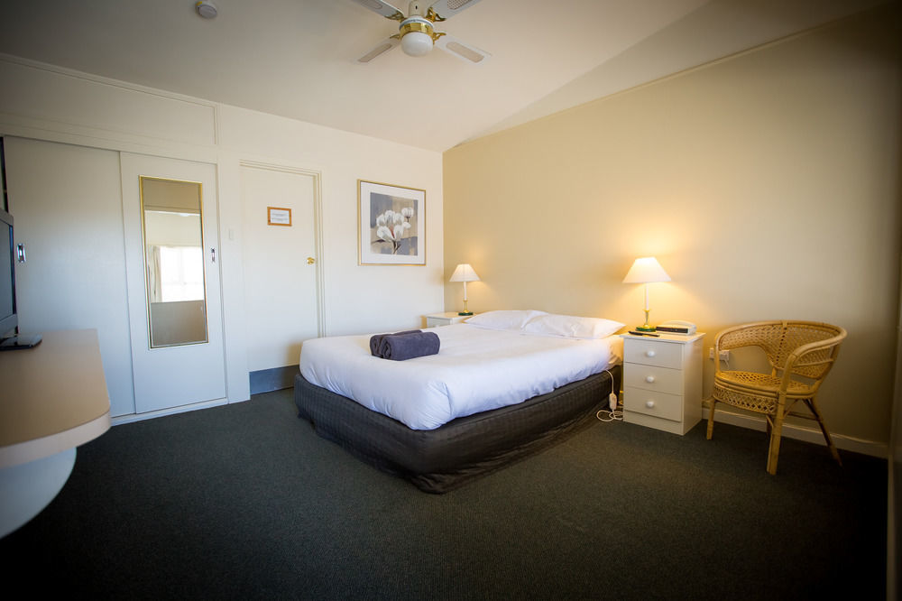 Abel Tasman Airport Motor Inn Launceston Exteriör bild