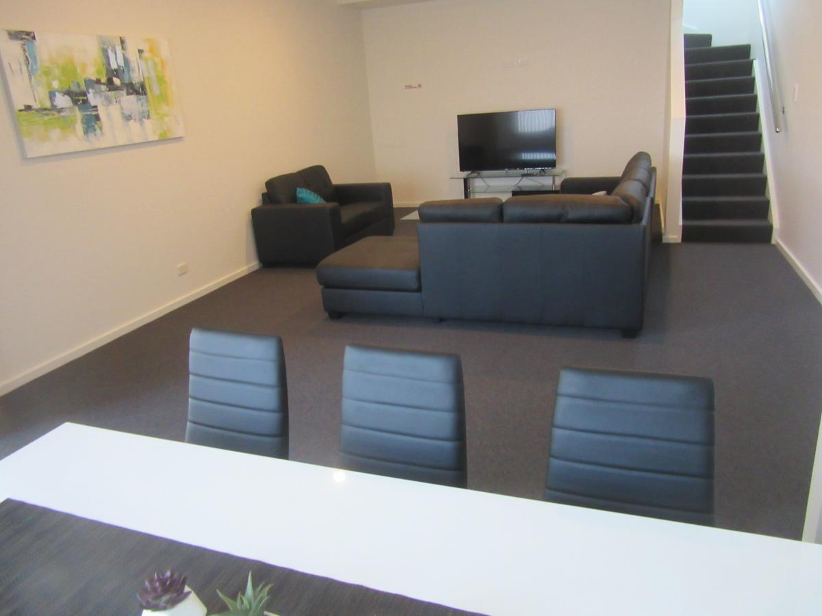 Abel Tasman Airport Motor Inn Launceston Exteriör bild