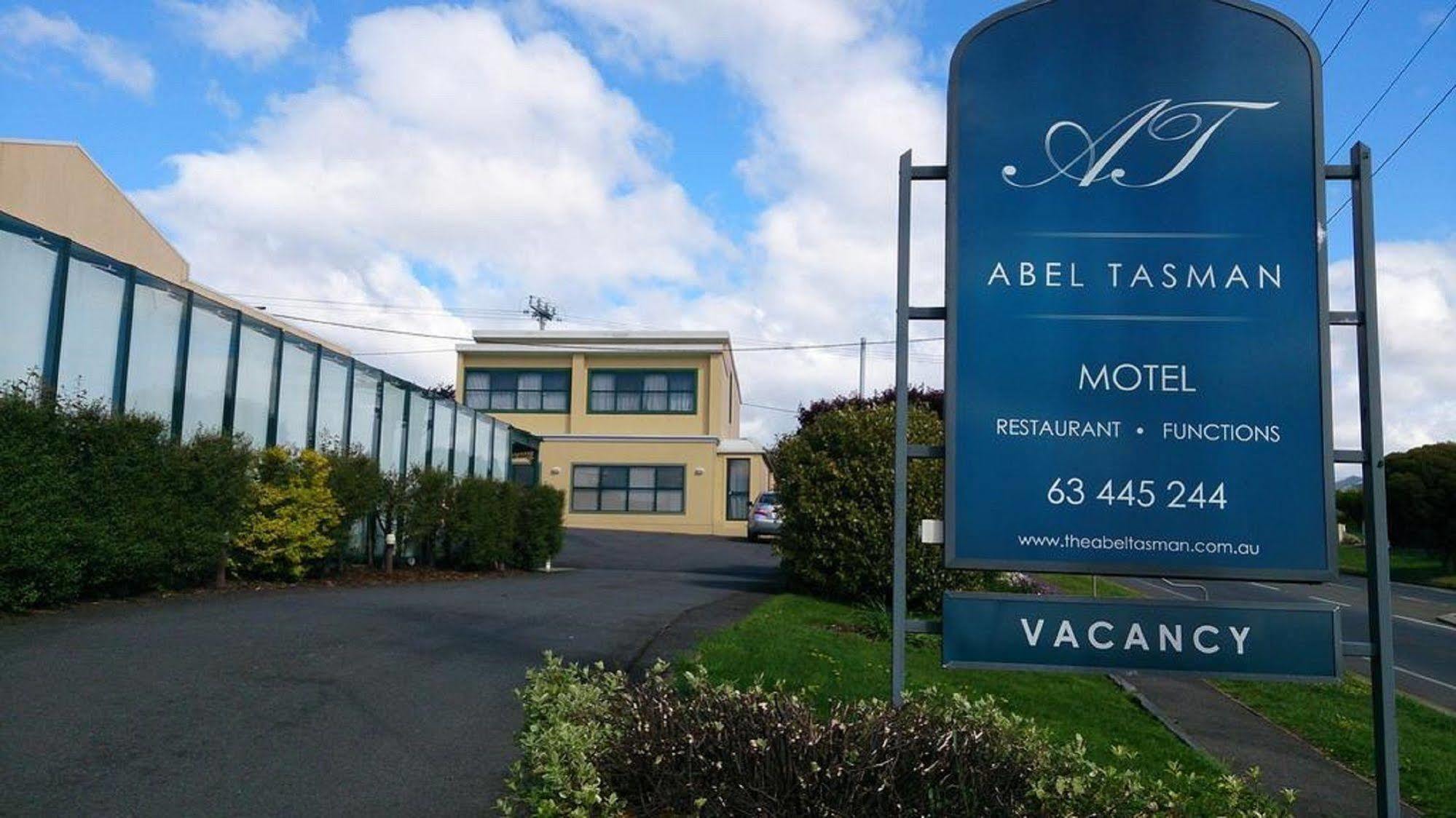 Abel Tasman Airport Motor Inn Launceston Exteriör bild